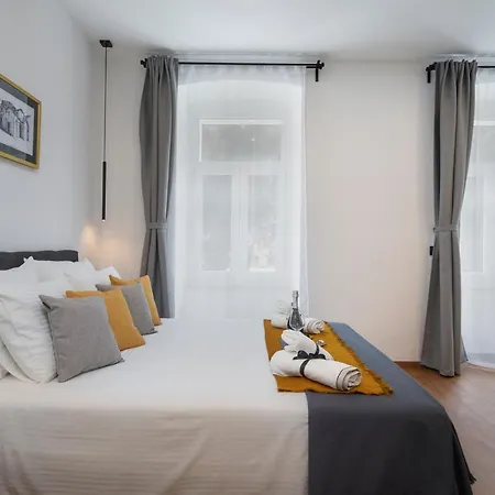 Apartmán Deluxe And Korzo Pula